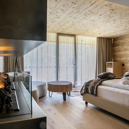 Hotel Gran Paradiso San Cassiano  Exterior photo