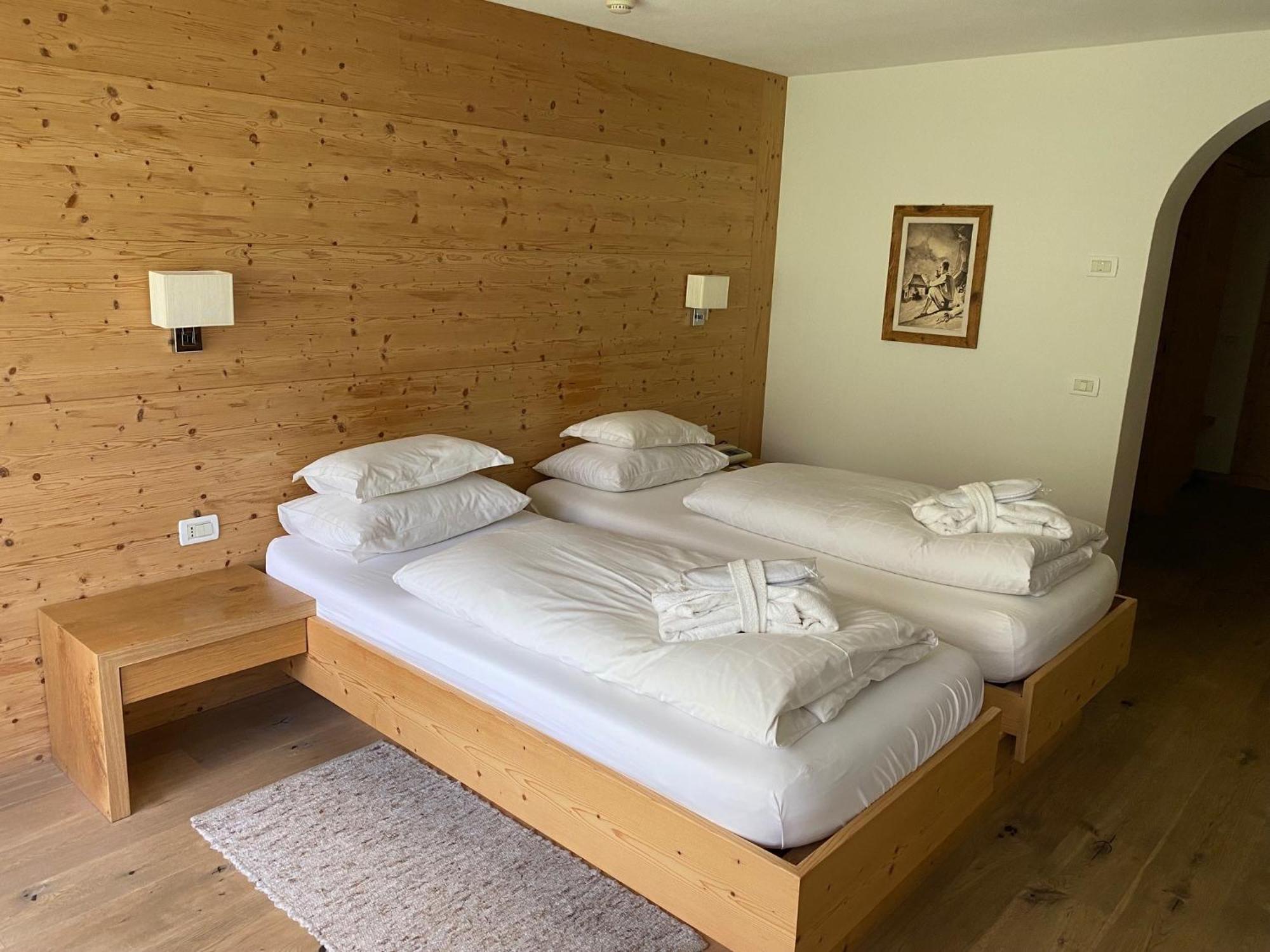 Hotel Gran Paradiso San Cassiano  Exterior photo