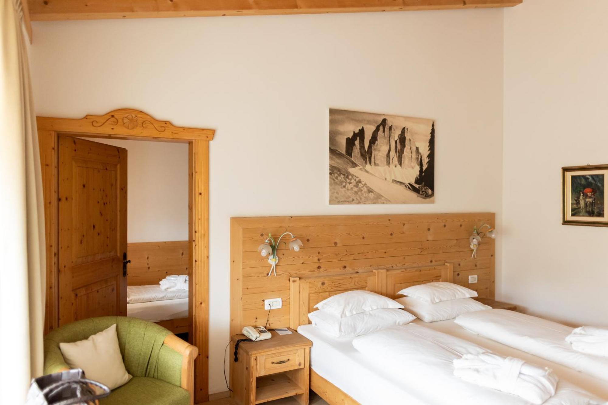Hotel Gran Paradiso San Cassiano  Exterior photo